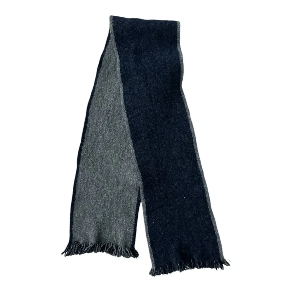 Gap wool scarf navy & gray two tone colored